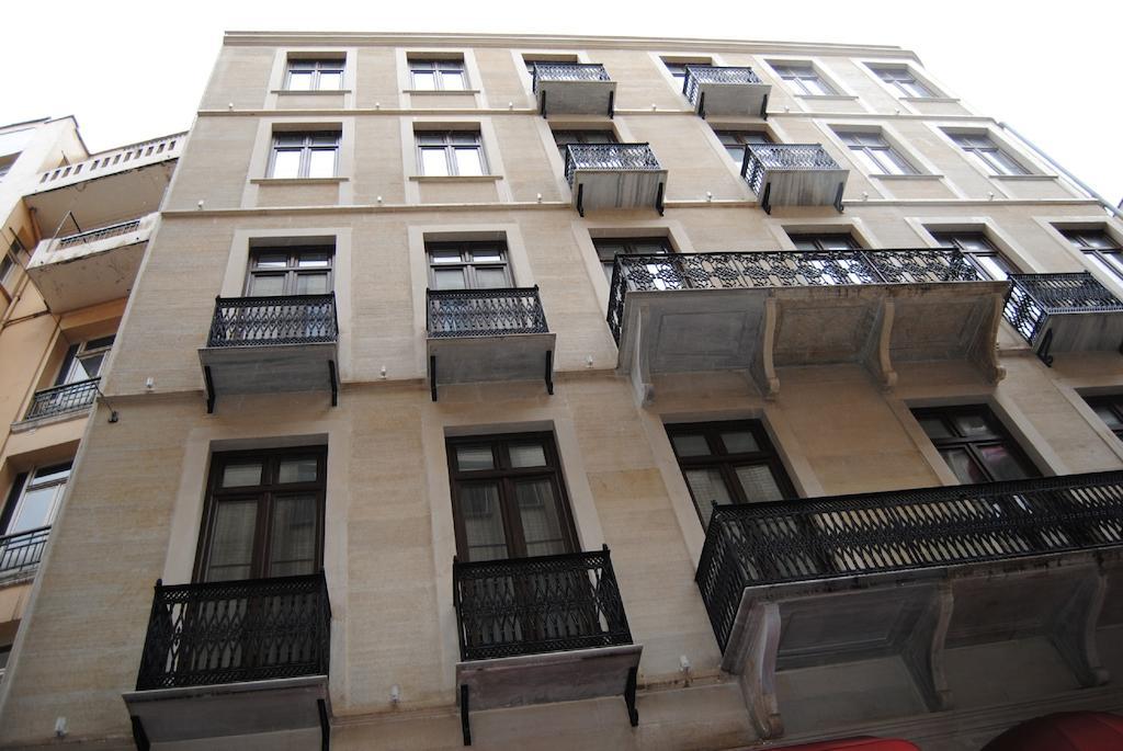 Pera Aparthotel